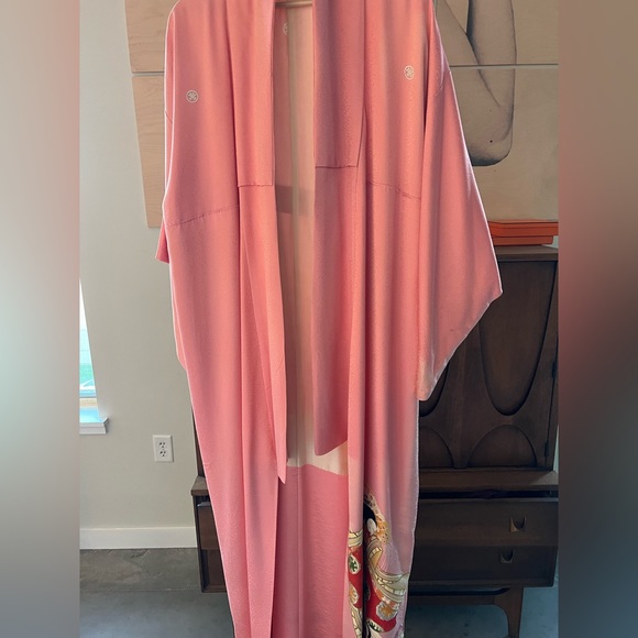 Vintage Silk Kimono from Japan! - Picture 2 of 9